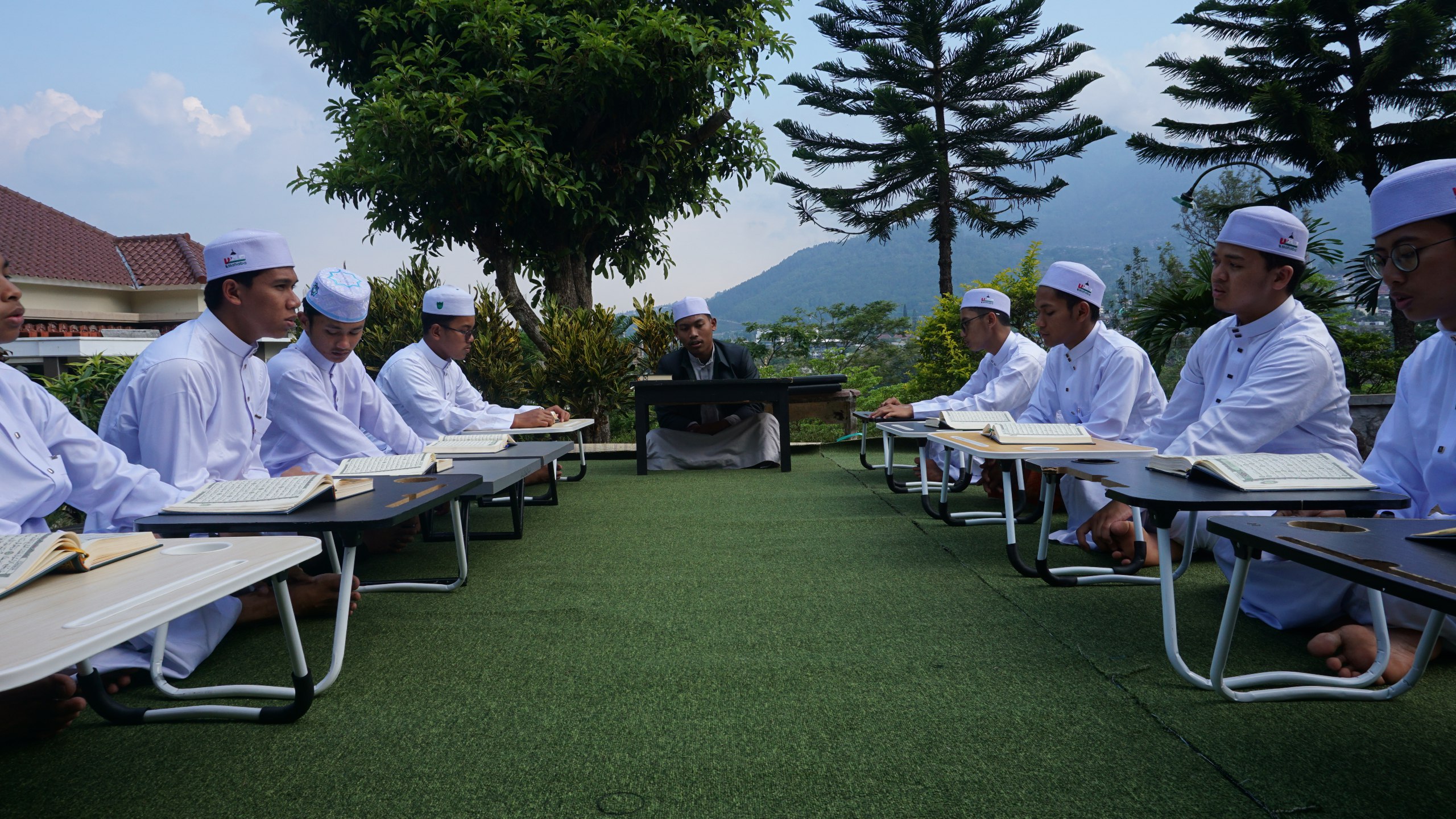 Halaqah rutin Mahasantri Putra